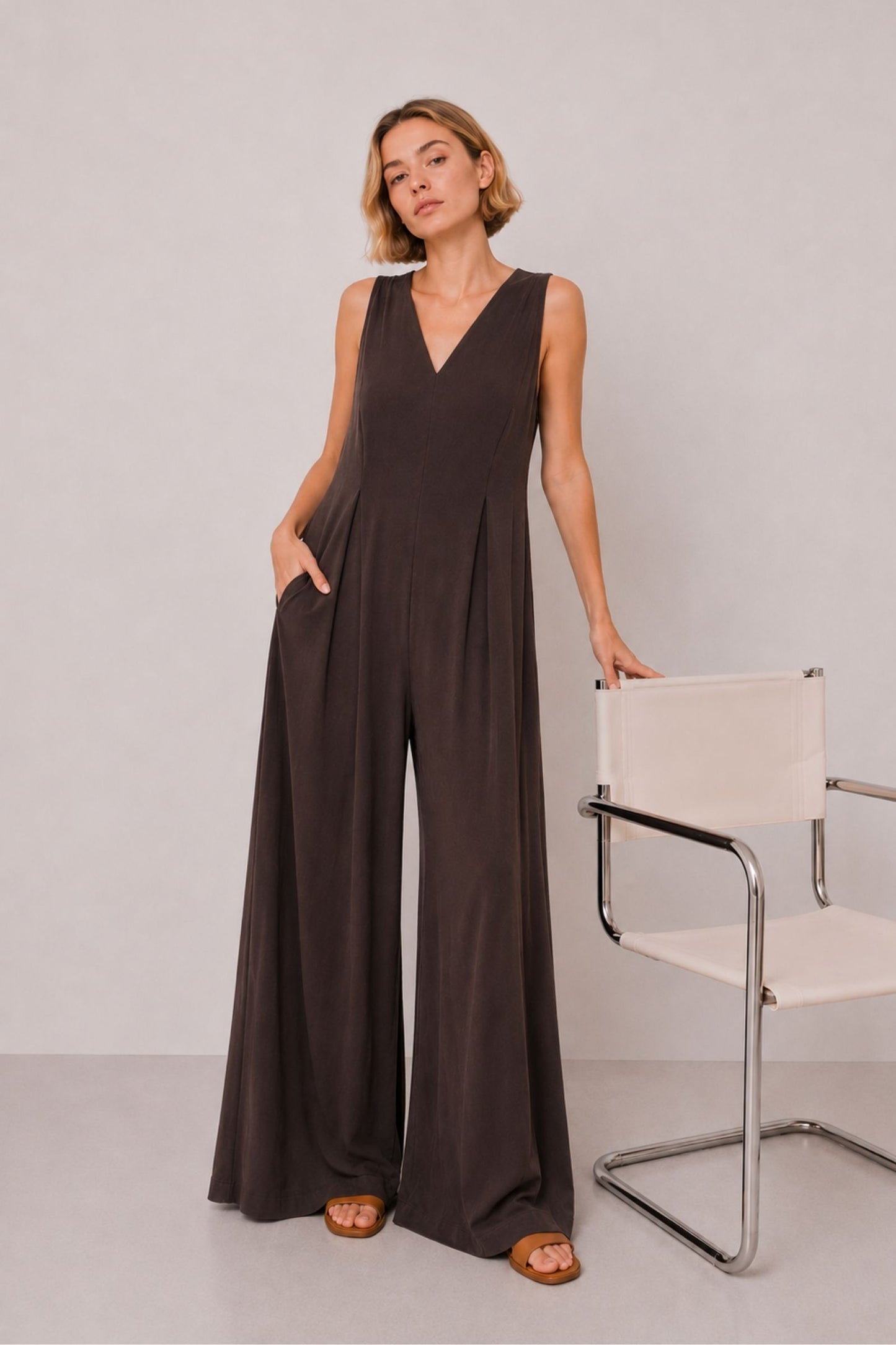 MADE IN ITALY - Sandra - Mono largo de Tencel con cuello en V