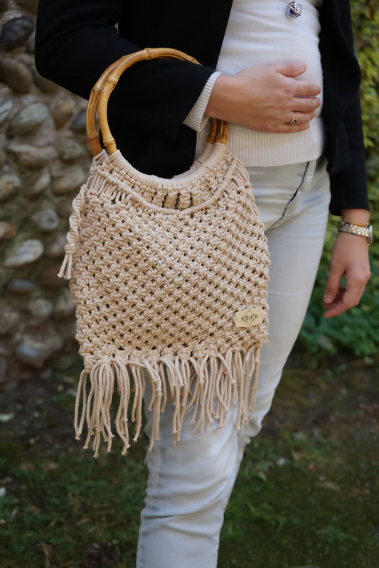 Colección Indios - Navajo - Bolso artesanal de algodón reciclado con flecos y asas de bambú