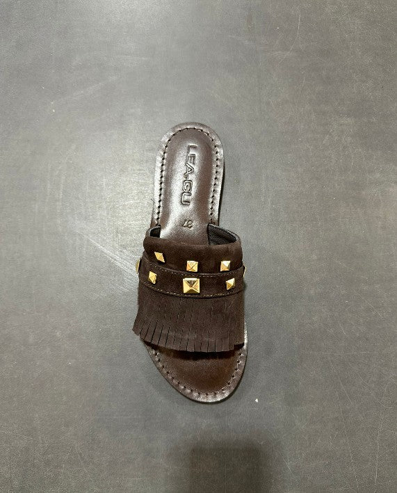 MADE IN ITALY - Volterra - Sandalia plana con flecos y tachuelas