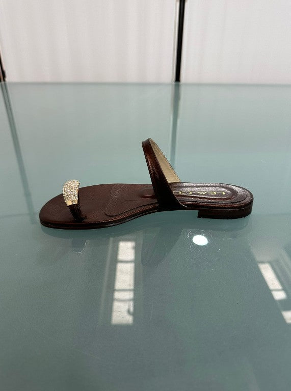 MADE IN ITALY - Luz - Sandalias de piel auténtica con adorno en el dedo