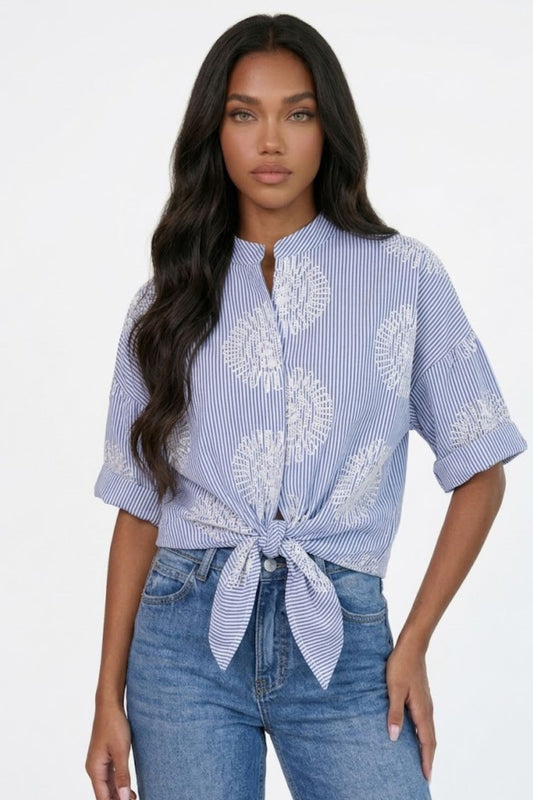 MADE IN ITALY - Sissi - Camisa bordada con lazo en la parte delantera