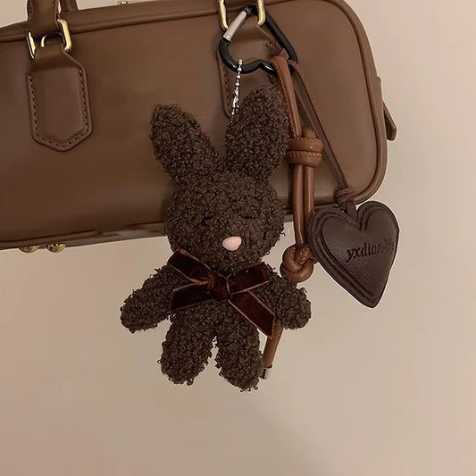 Conejito con corazón charm